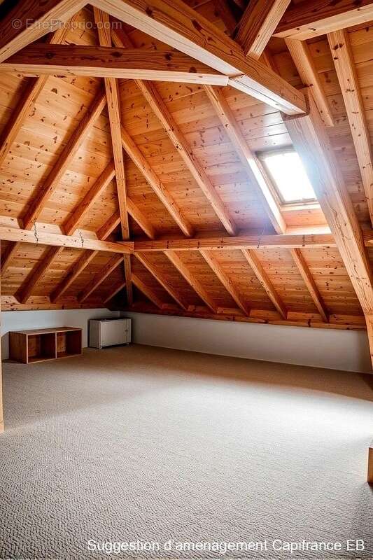 Maison à LE MAYET-DE-MONTAGNE