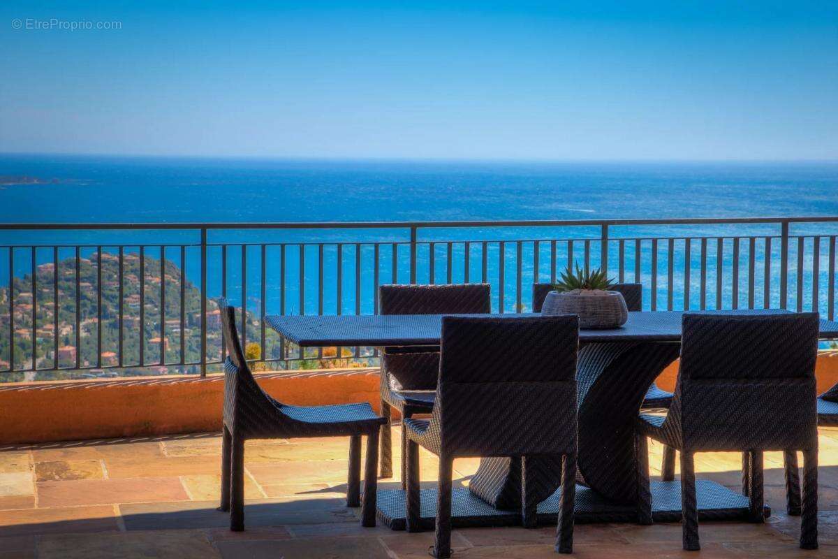 Maison à THEOULE-SUR-MER