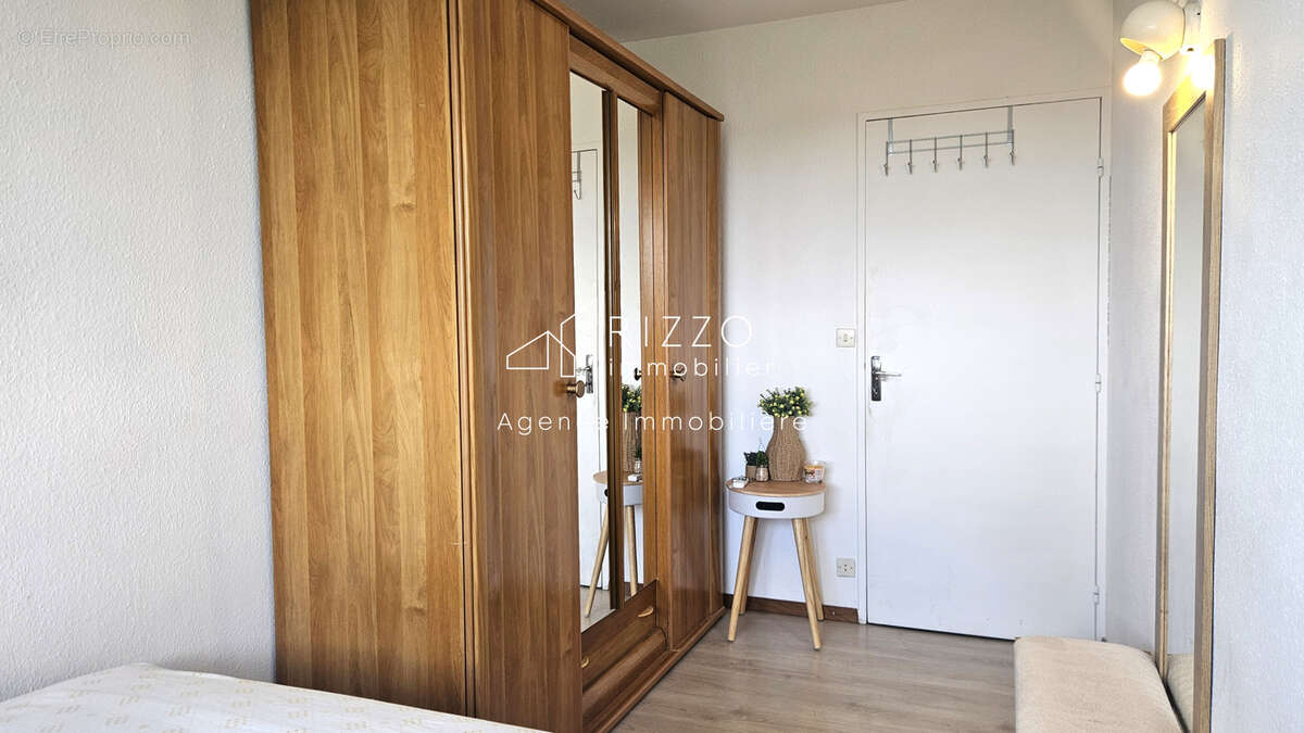 Ferney, T3 en attique 65,5 m2 avec parking et cave - photo 8
