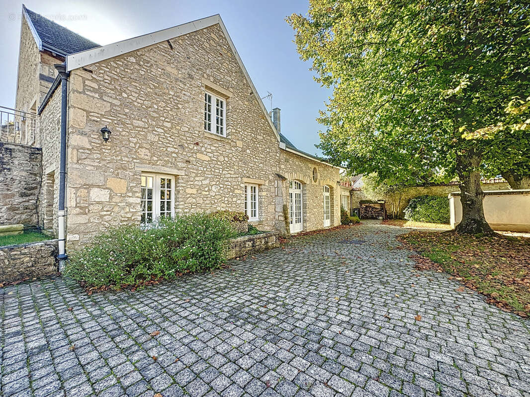 Maison à HERMONVILLE