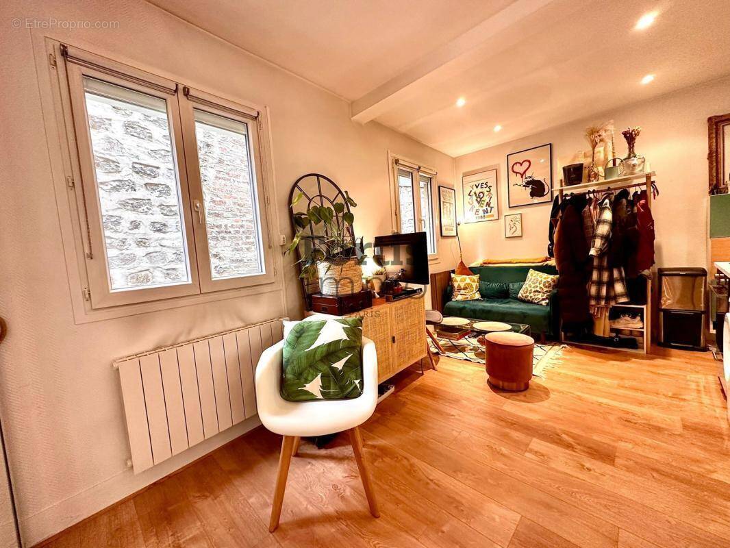Appartement à PARIS-18E