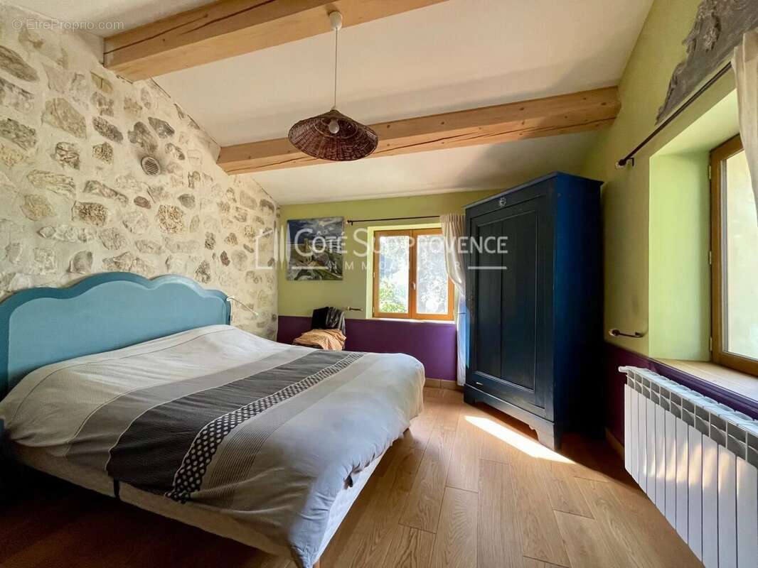 Maison à LE BARROUX