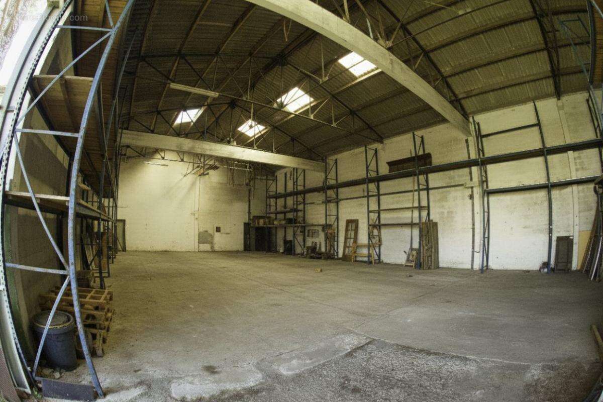 Maison à SAINT-JEAN-D'ANGELY