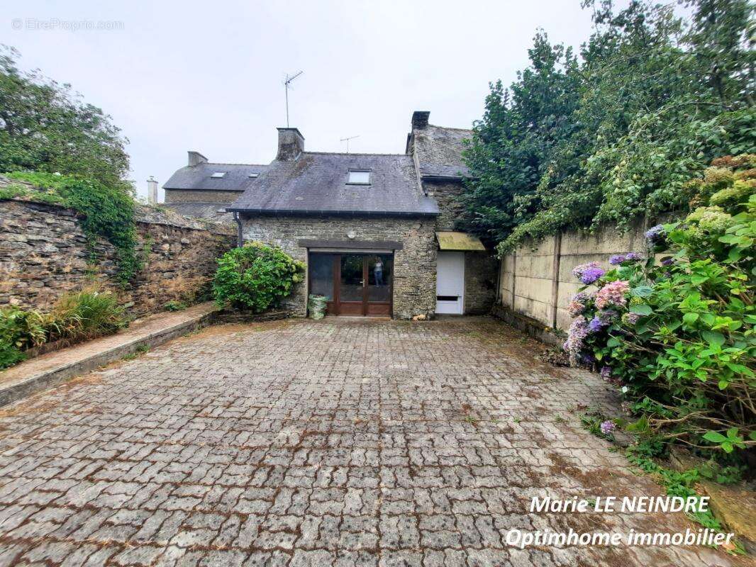 Ensemble Immobilier d'Exception – 3 Maisons & Jardin à Plussulien (22320) - photo 16