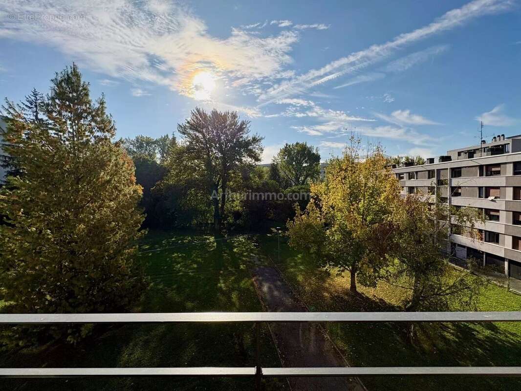 Appartement à MEYLAN