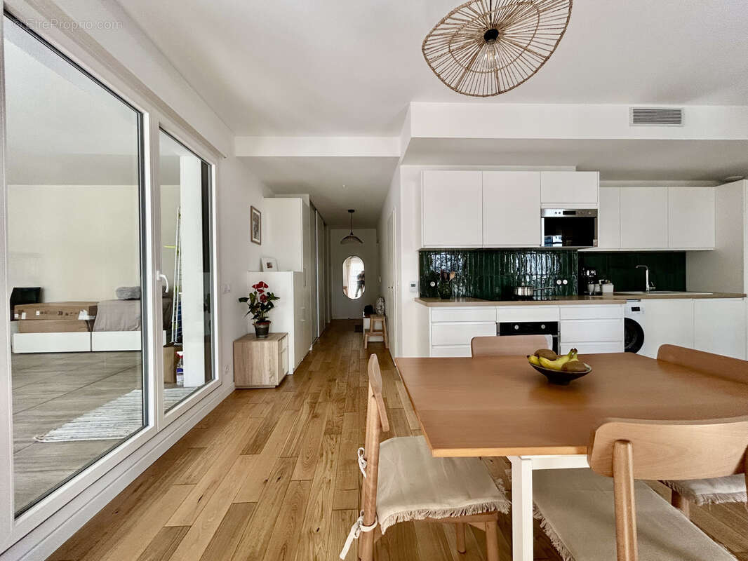 Appartement à MARSEILLE-8E