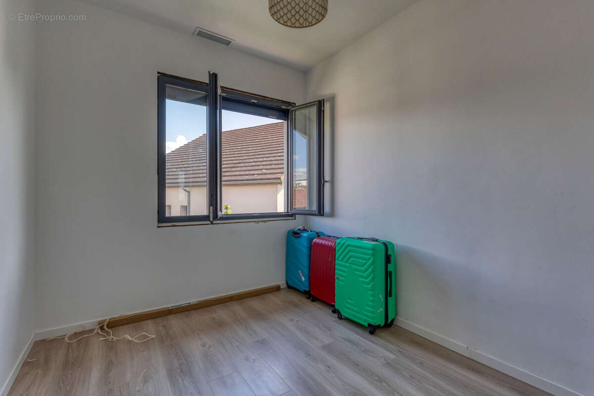 Maison à LE PONT-DE-CLAIX