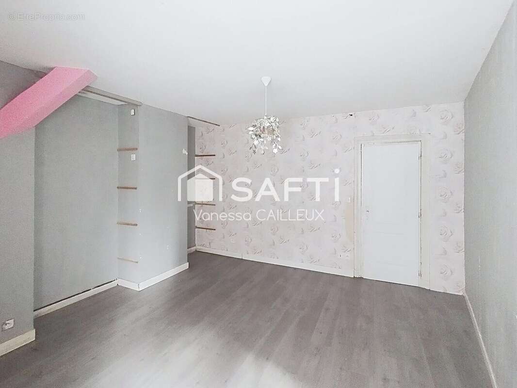Maison 190 m² à La Fere  - photo 8