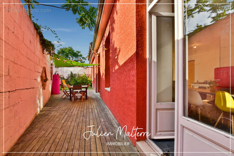 Appartement à SAINT-ETIENNE