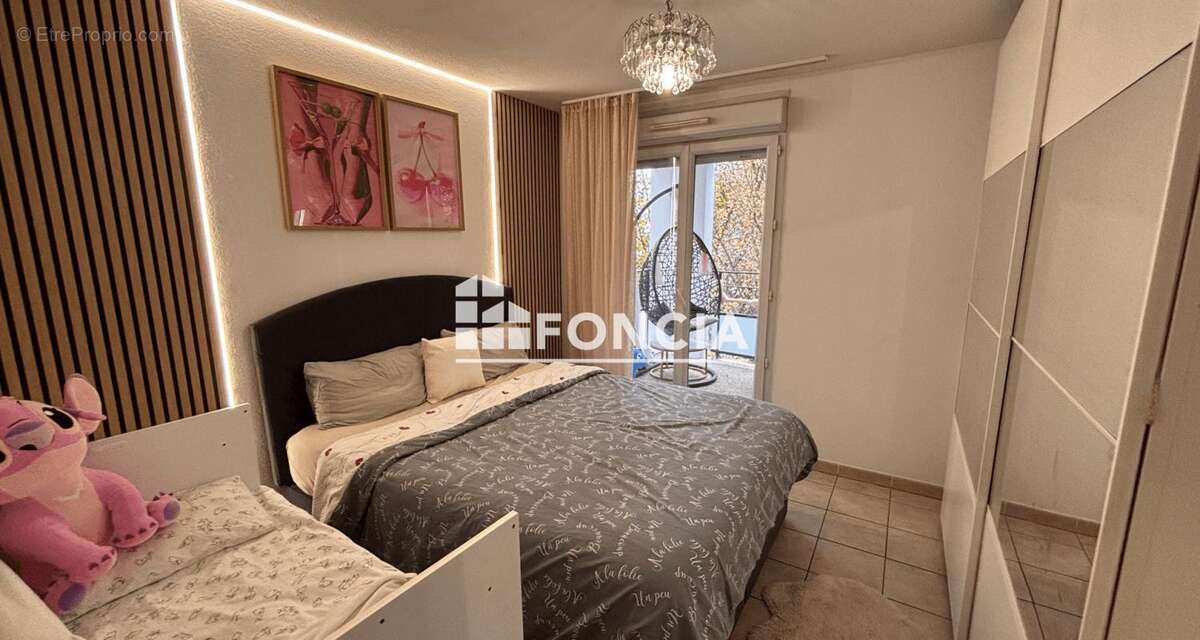 MARSEILLE - Appartement T2 avec Terrasse Ascenseur et Parking privé - Parfait état - photo 3