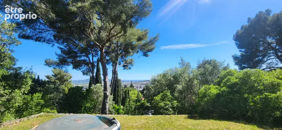 Terrain à LA VALETTE-DU-VAR