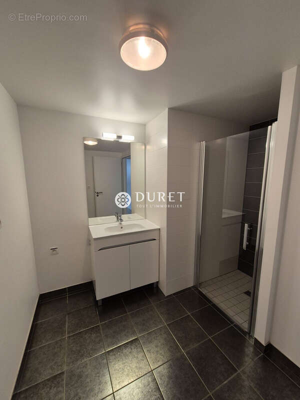 Appartement 61 m² à La Roche-Sur-Yon  - photo 5