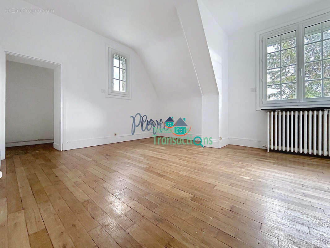 Maison à SAINT-MAURICE-D'ETELAN