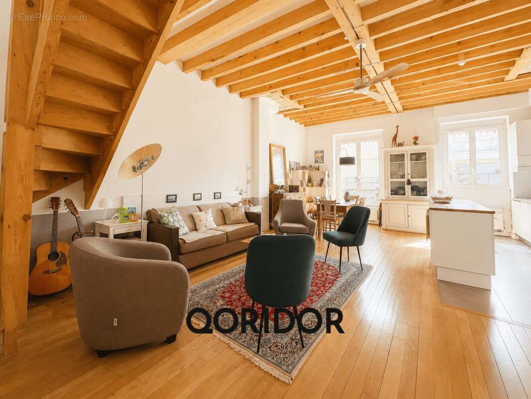 Appartement à LYON-6E