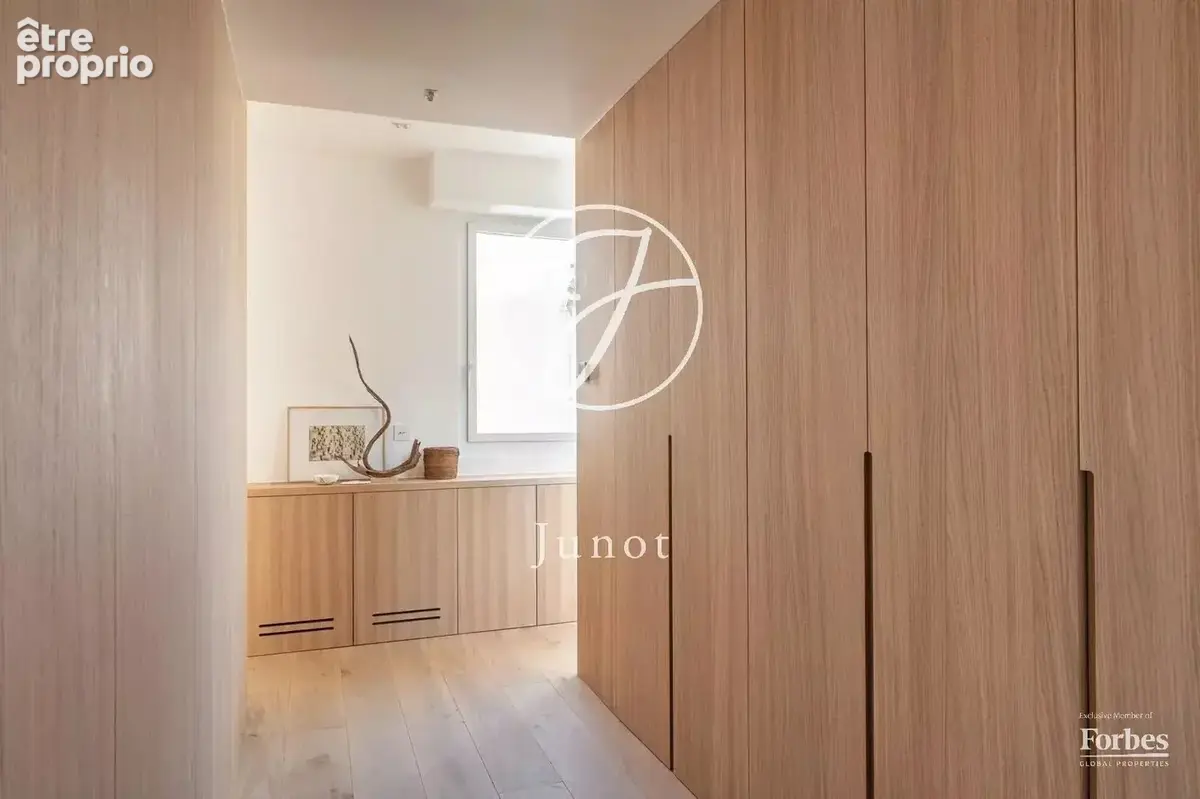 Paris 8e - GEORGE V - Appartement - 3 pièces - 80,51m² Carrez - 1 chambre - Somptueuse vue dégagée - photo 12