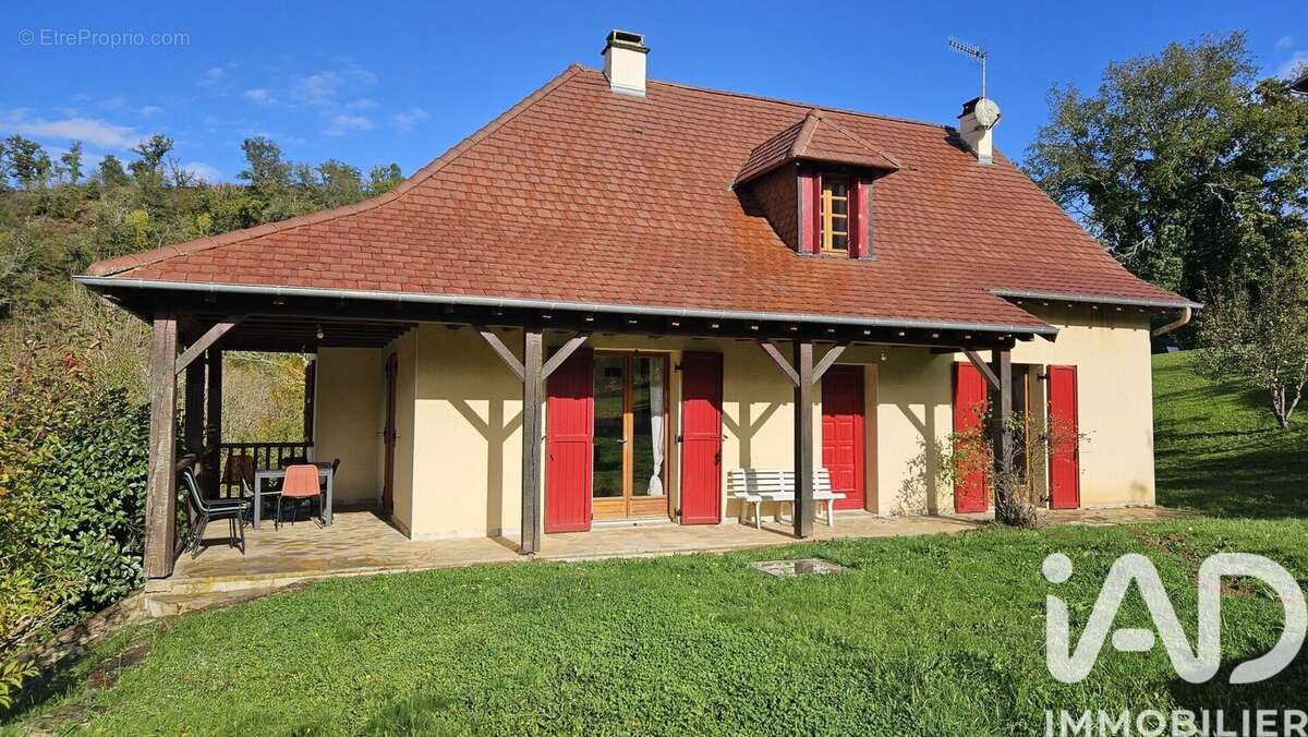 Maison 132 m² à Saint-Etienne-De-Maurs  - photo 2