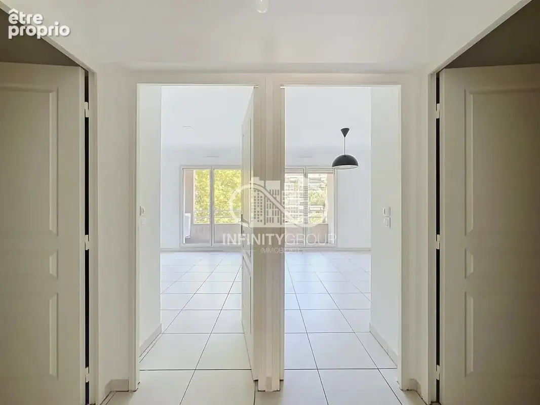 Appartement 3 pièces 66 m² traversant avec terrasses et parking — Juan-les-Pins - photo 5