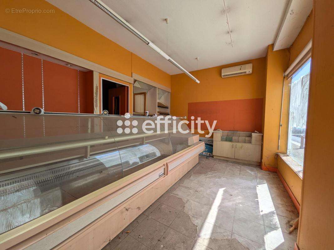 Appartement 180 m² à Cinq-Mars-La-Pile  - photo 2