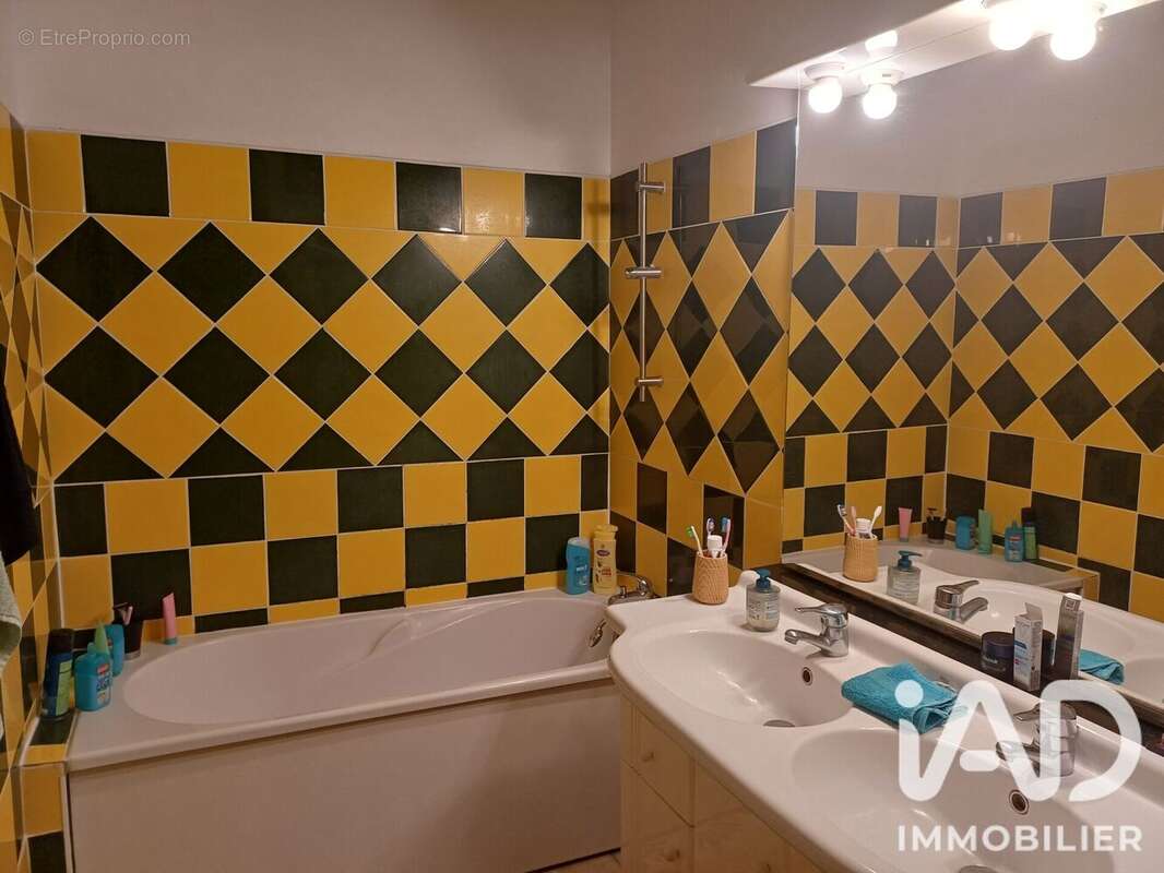 Appartement 59 m² à L'etang-Sale  - photo 3