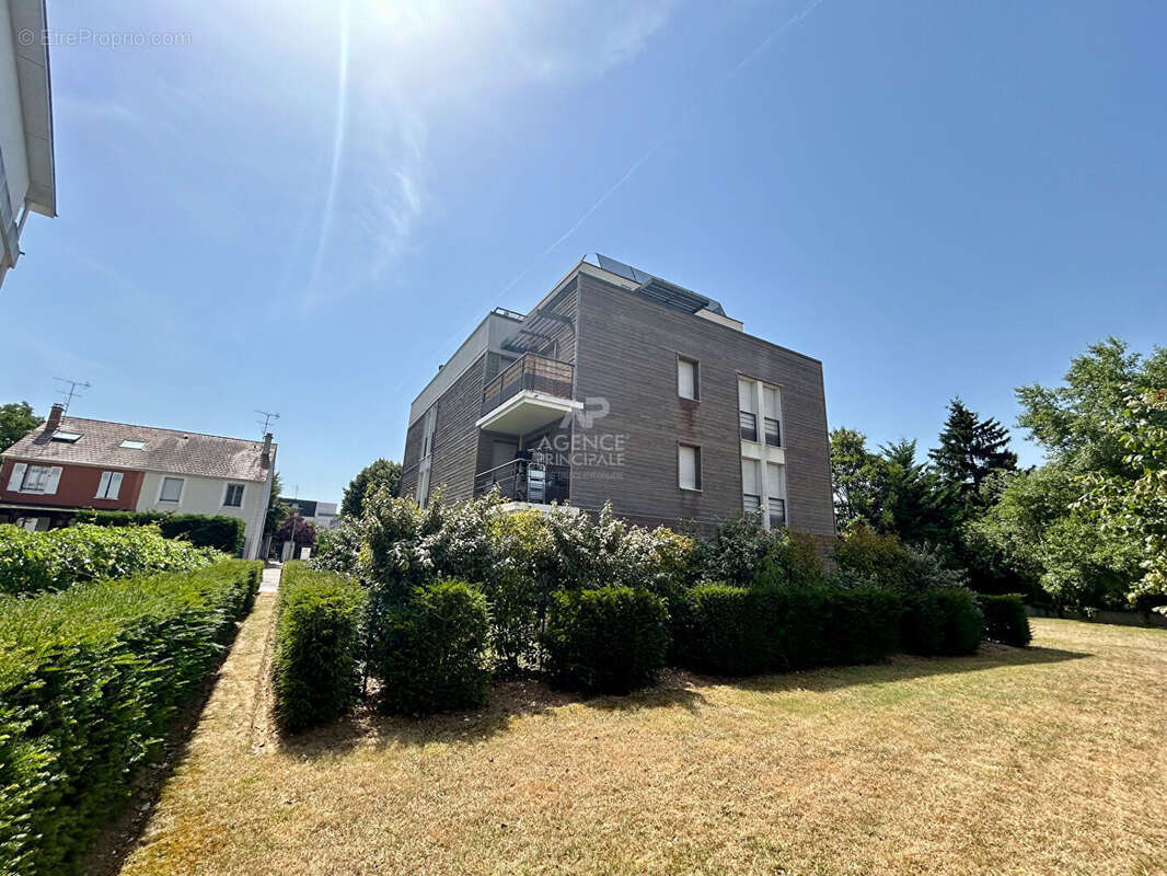 Appartement à CARRIERES-SOUS-POISSY