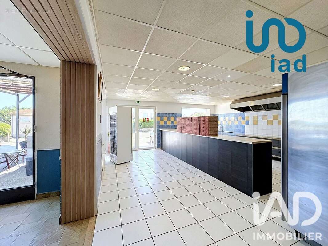 Commerce 581 m² à Maclas  - photo 4