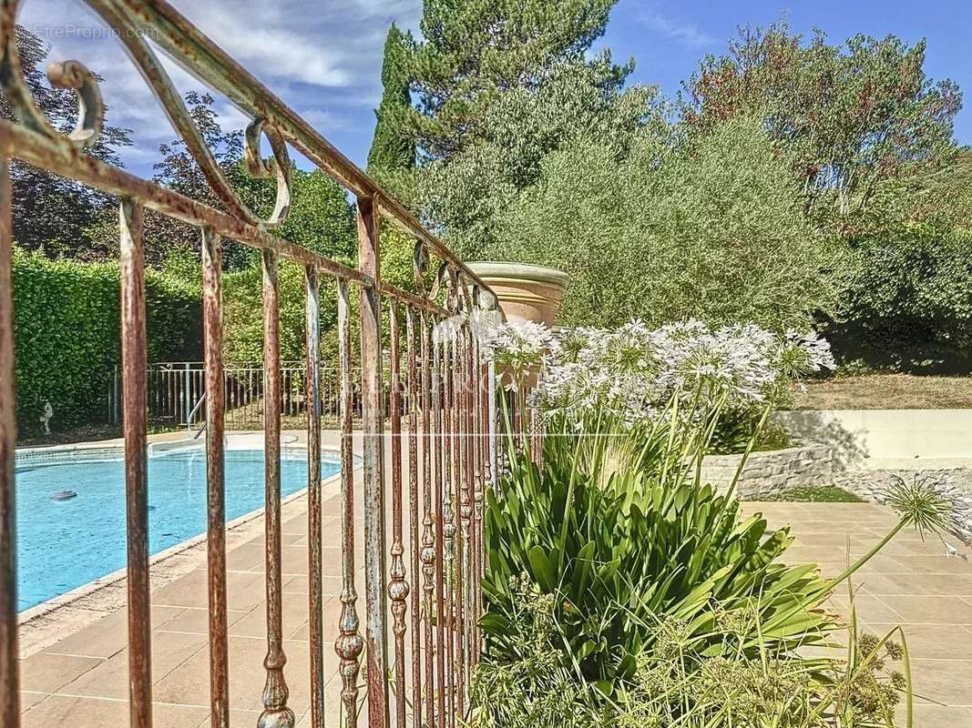 Maison à MONTAUROUX