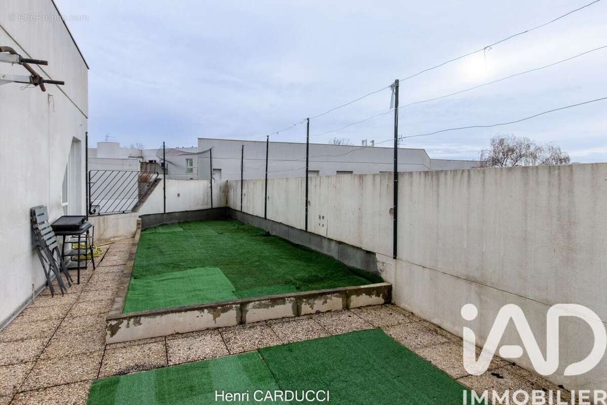 Photo 2 - Appartement à VILLETANEUSE