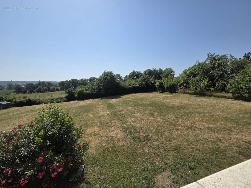 Maison avec sous-sol, grand terrain constructible, à 20 min de Bergerac - photo 16