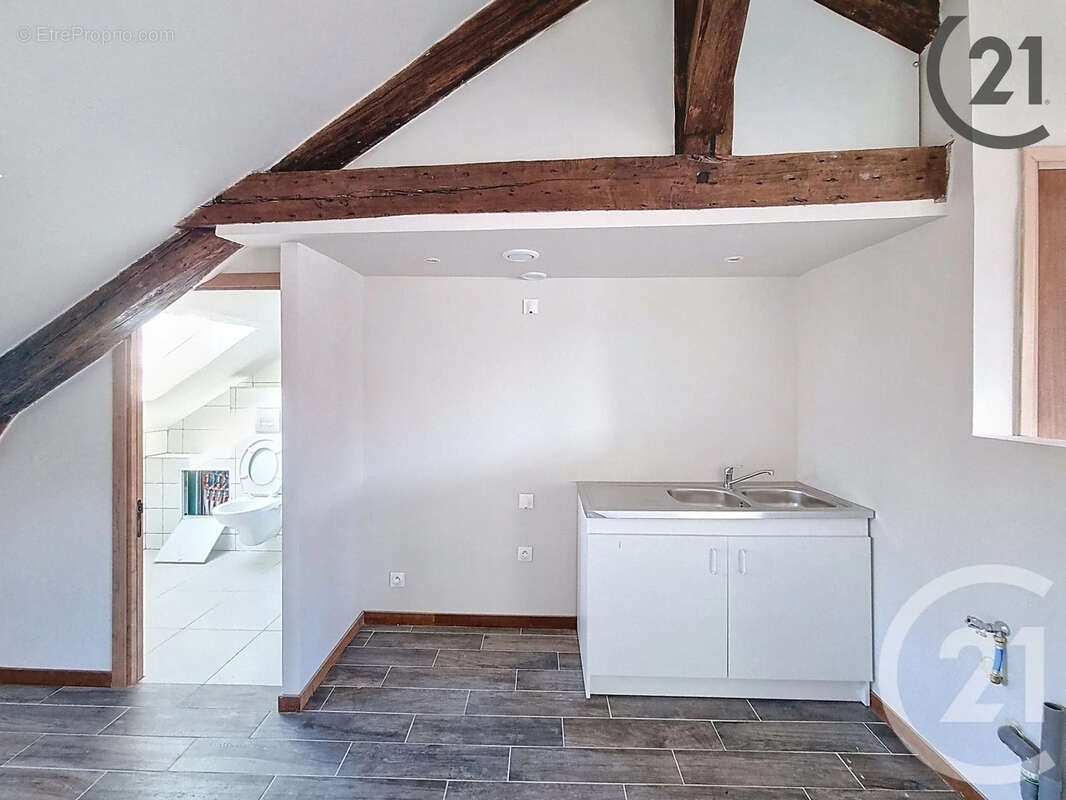 Autre à BRIE-COMTE-ROBERT