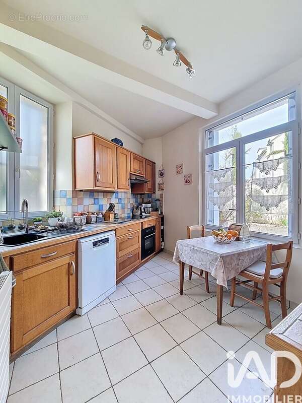 Photo 5 - Maison à BRIE-COMTE-ROBERT