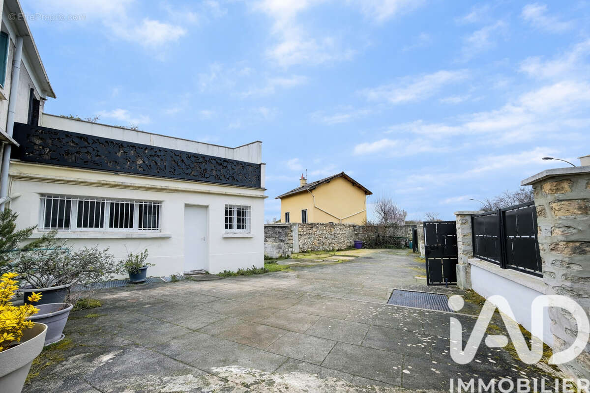 Photo 6 - Maison à IVRY-SUR-SEINE