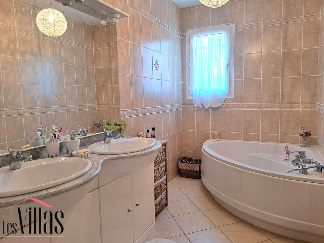 Villa 4 faces de plain-pied avec piscine et espace bien-être - photo 9