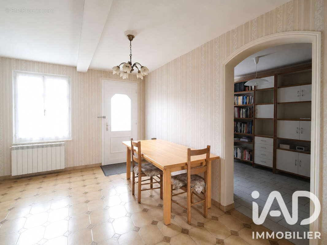 Maison 73 m² à Breteuil  - photo 3
