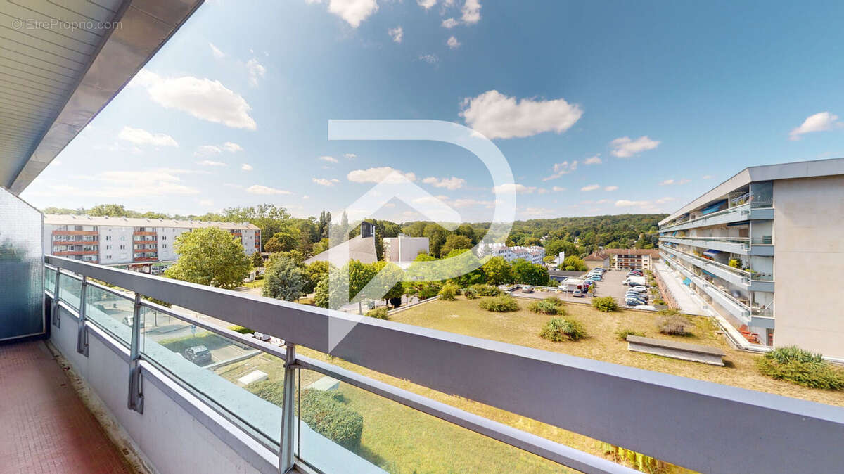 Appartement à LA CELLE-SAINT-CLOUD