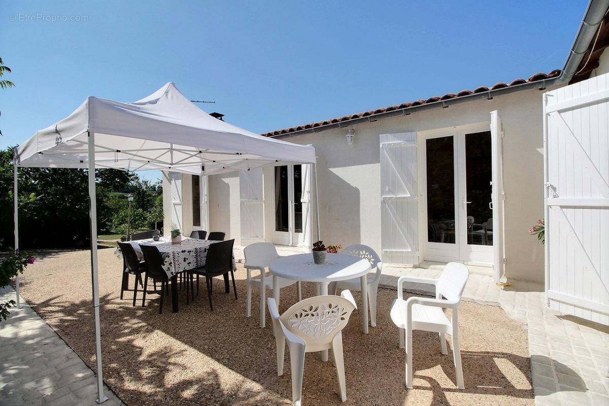Maison à SAINT-SAUVANT