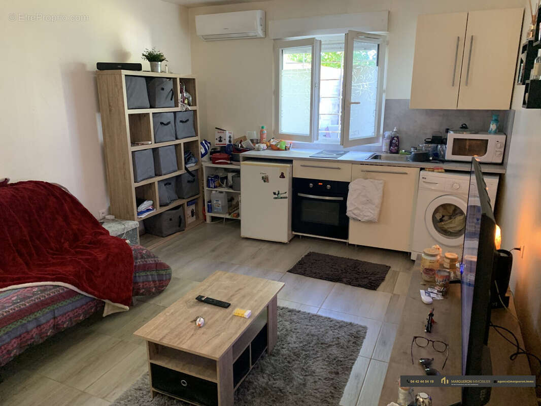 Appartement à PORT-SAINT-LOUIS-DU-RHONE