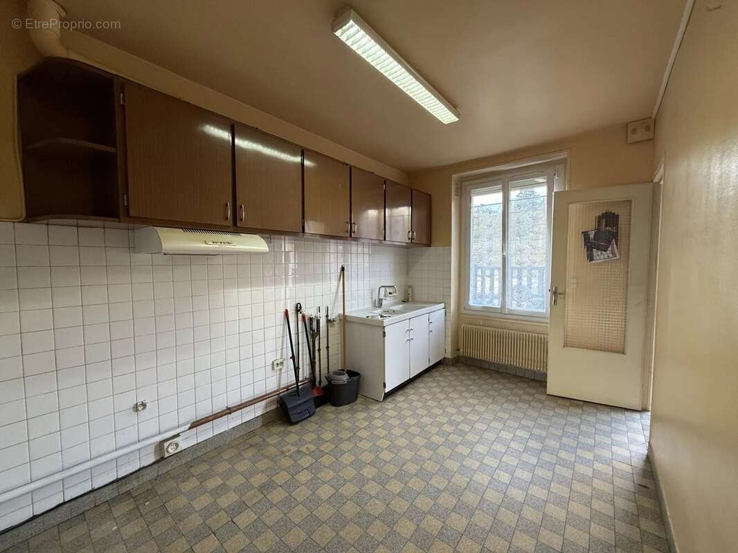 Maison à SAINT-CHERON