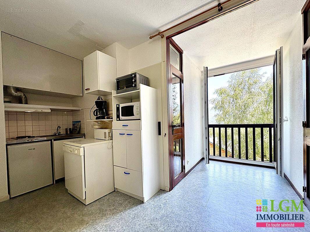 Appartement à AX-LES-THERMES