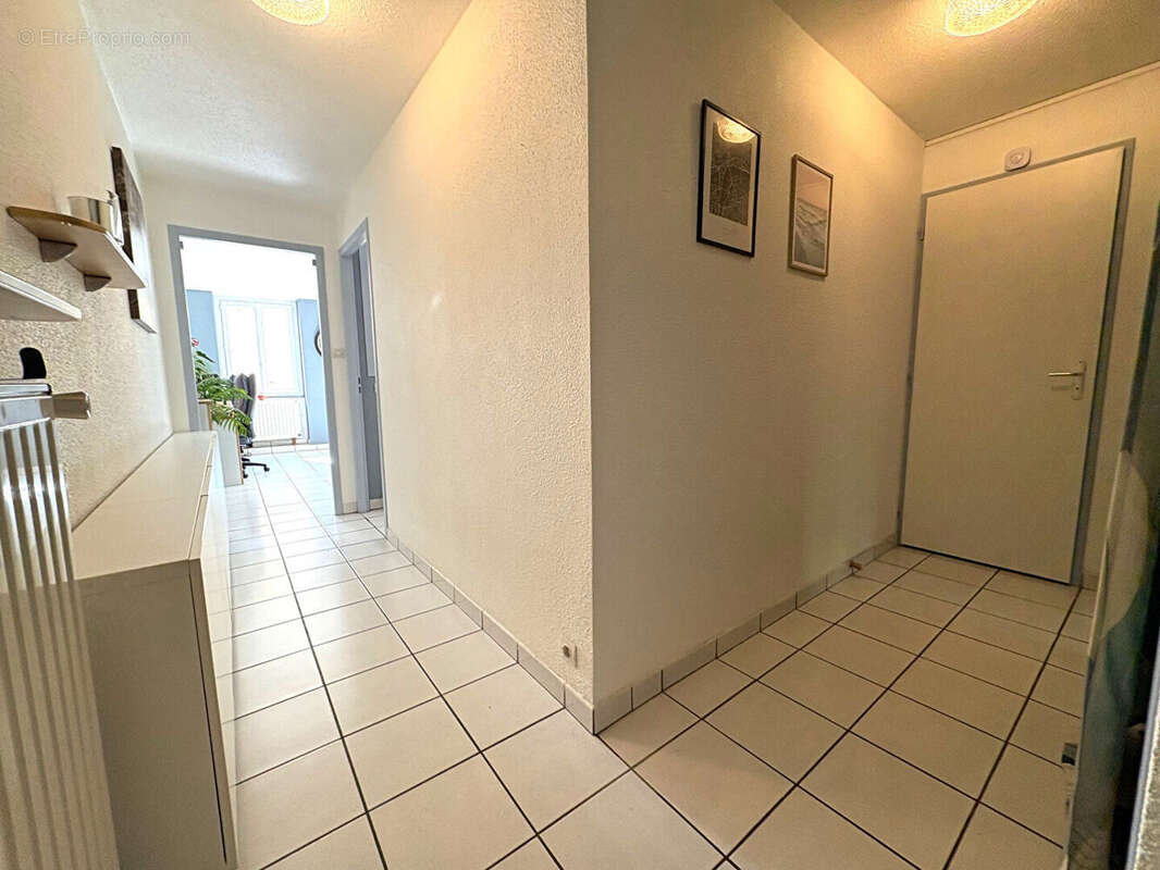 Appartement à MOIRANS