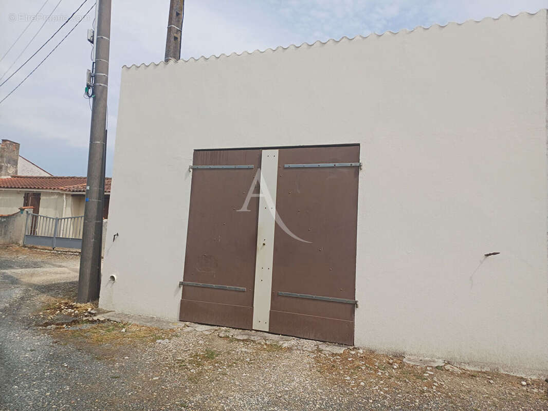 Maison ancienne a renover avec garage - photo 9