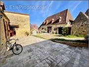 Photo 1 - Maison à LE BUISSON-DE-CADOUIN