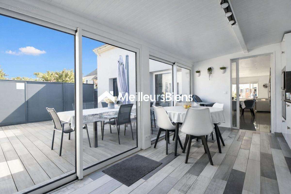 Maison à SAVIGNY-SUR-ORGE