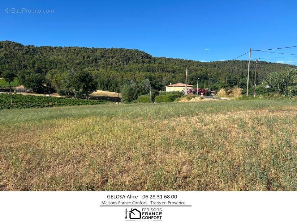 Terrain à SALERNES
