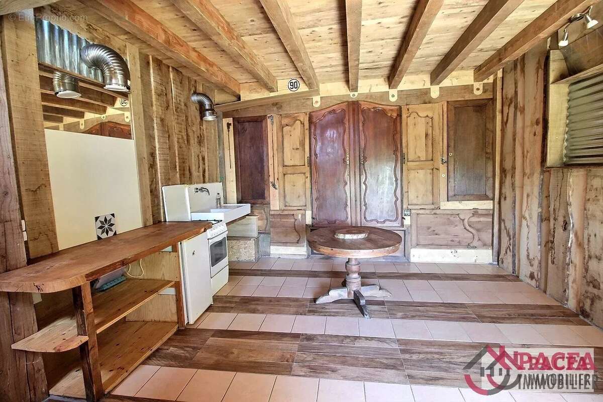 Grange aménagée aux portes du Sidobre – charme, authenticité et rénovation de qualité - photo 4