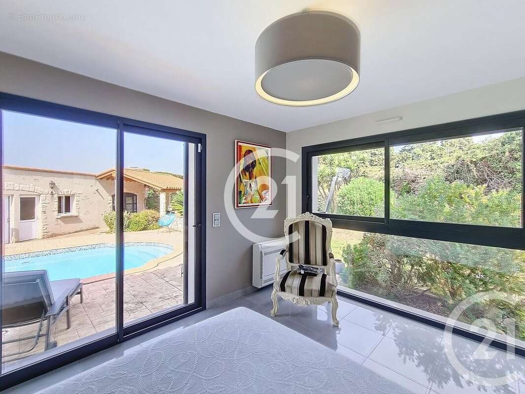 Maison à LATOUR-BAS-ELNE