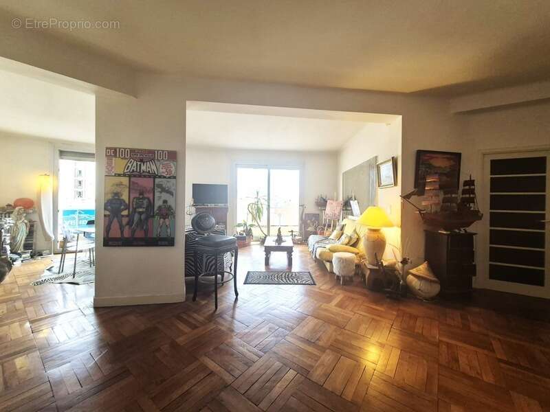 Appartement à vendre 4 pièces 118m2 - MARSEILLE 7EME ARRONDISSEMENT (13) - photo 4