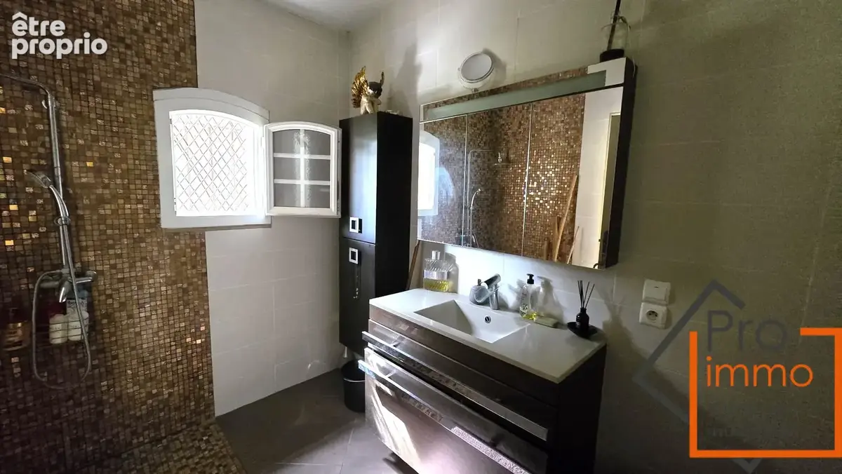 propriété de charme sur 3 046 m2 de terrain - photo 11