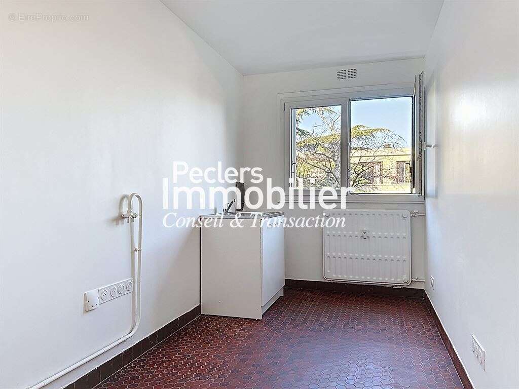 Appartement familial - 5 pieces - quartier Richelieu Châtaigneraie, proche centre ville - photo 10
