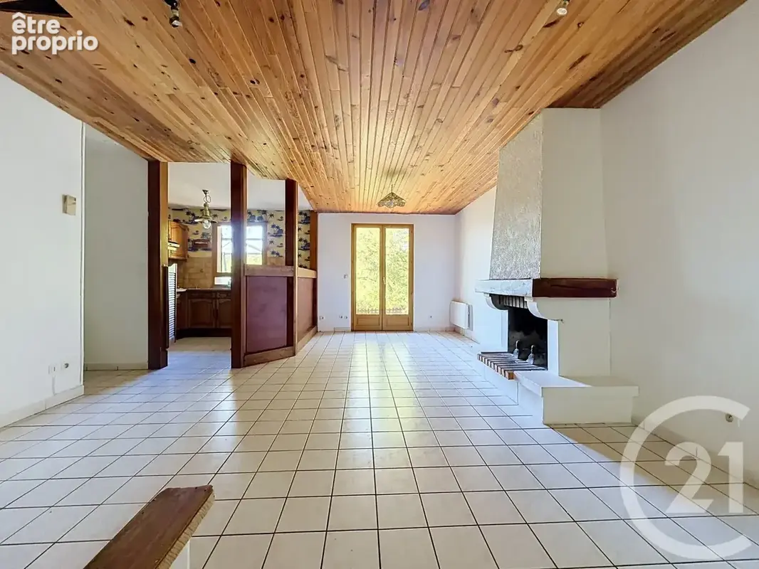 Maison 6 pièces 104 m² à vendre à Donnemarie-Dontilly (77520) - photo 3