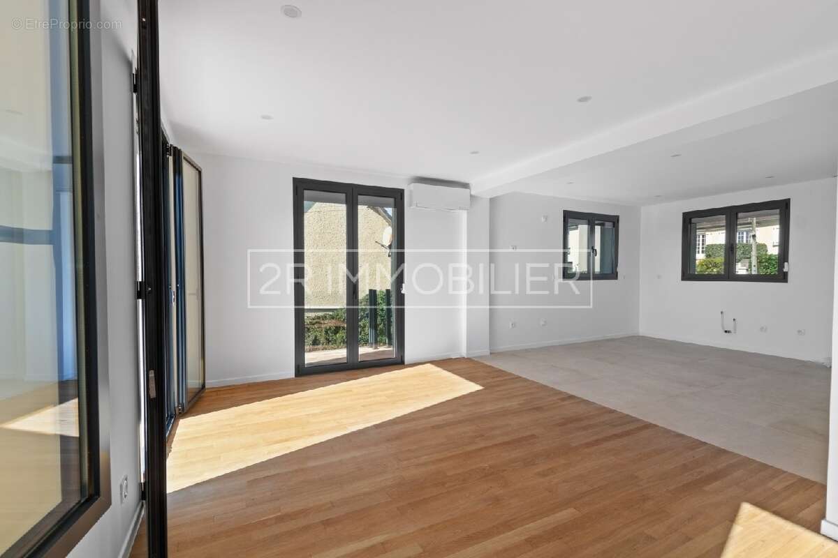 Maison à THORIGNY-SUR-MARNE